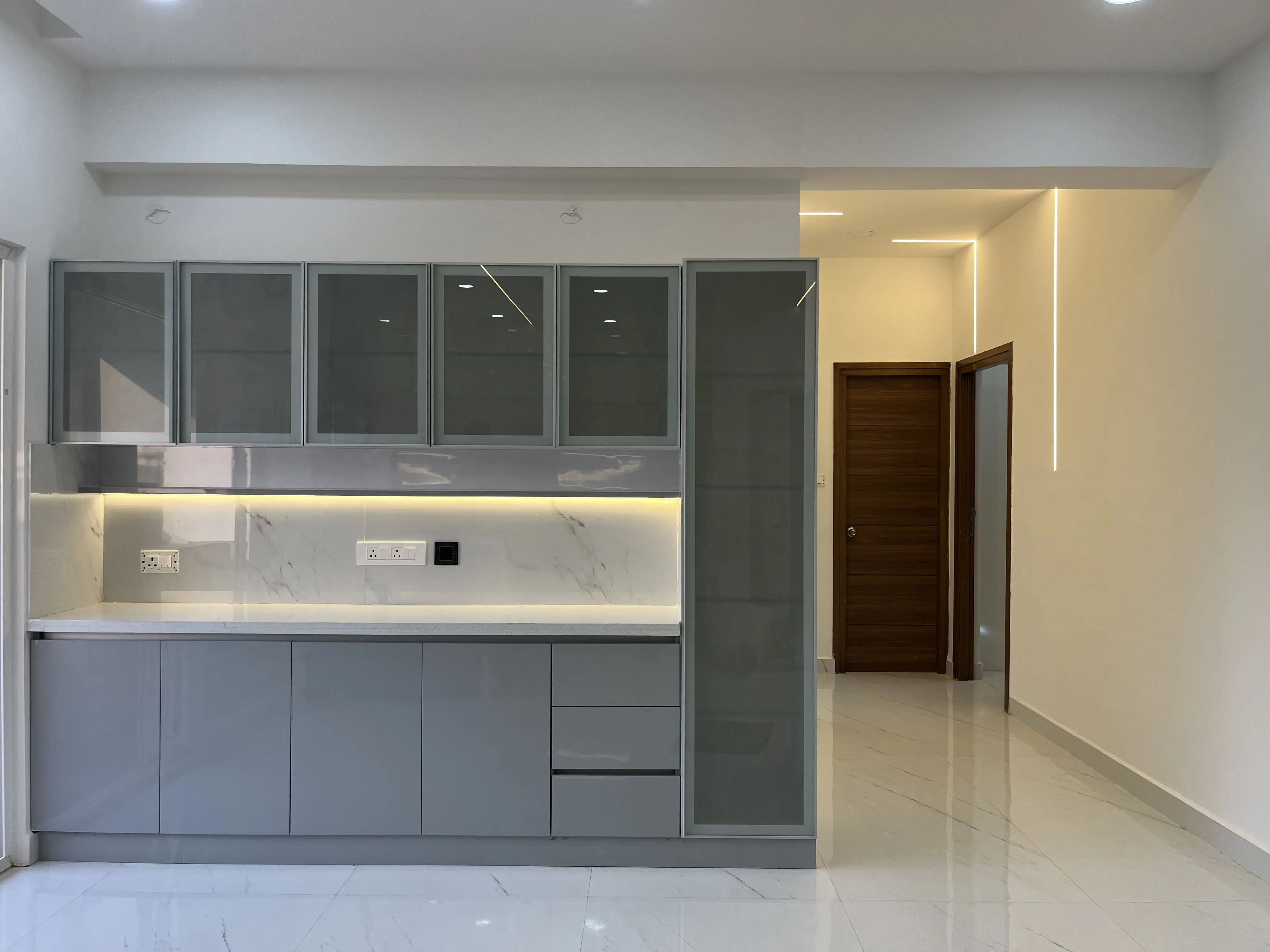 Crockery UNIT Design Ideas 2024