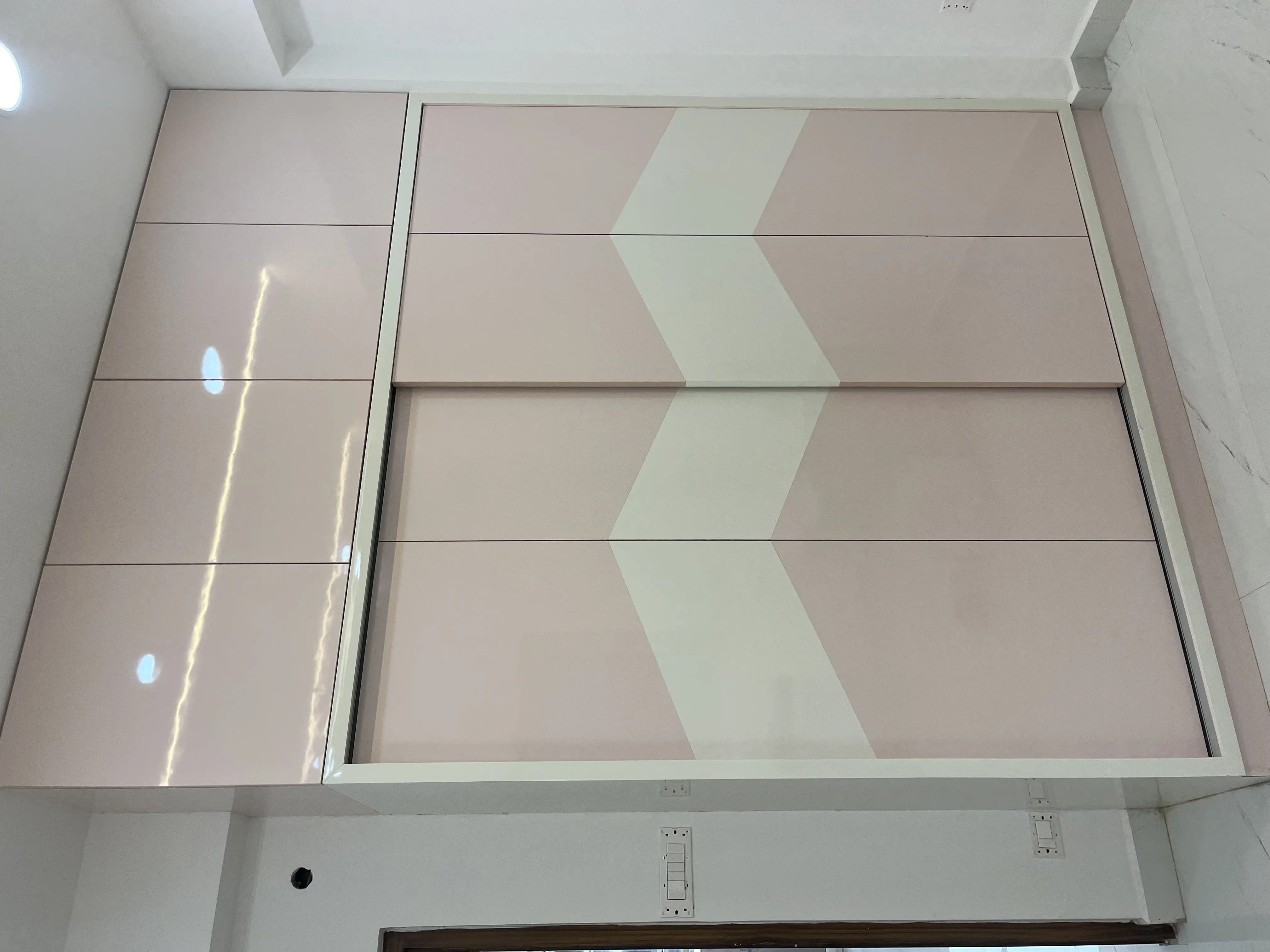 Guest room sliding design 